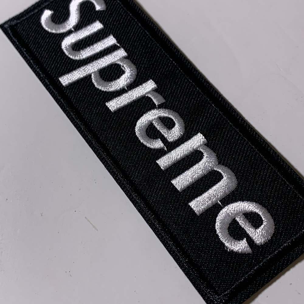 Supreme box logo patch - Picture 2 of 3
